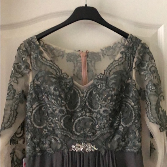 Mother of the Bride Gown - Picture 3 of 12